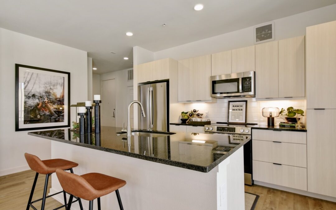 Quartz countertops kitchen island