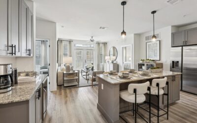 SA1353 – North New Braunfels Luxury Apartments | 8 Weeks Free + Detached Garages